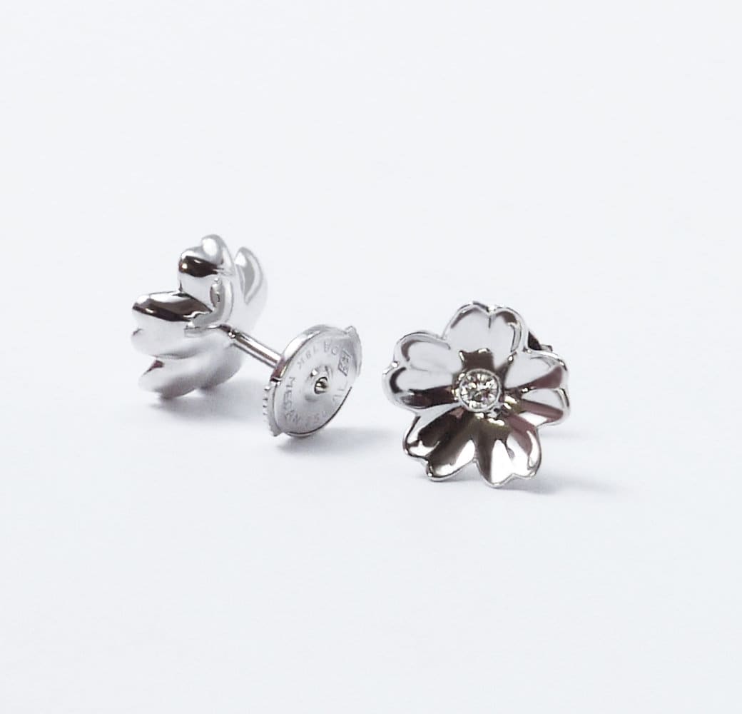 Boucle D'oreille Fleur De Cerisier Oder Blanc Sakura 18K Gold Ohrringe Boucle D'oreille Fleur De Cerisier Oder Blanc Sakura 18K Gold Ohrringe von ilithe