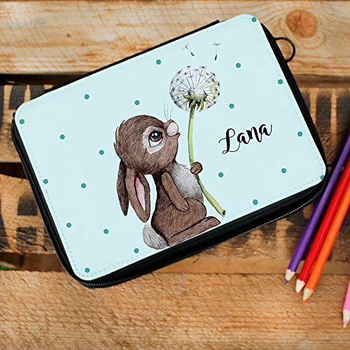 ilka parey wandtattoo-welt Gefüllte Federtasche in hellblau Hase Häschen Pusteblume Schulstart Federmappe individuelles Federmäppchen & Wunschnamen fm223 ilka parey wandtattoo-welt Gefüllte Federtasche in hellblau Hase Häschen Pusteblume Schulstart Federmappe individuelles Federmäppchen & Wunschnamen fm223 von ilka parey wandtattoo-welt