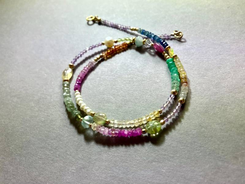Edelstein Kette Einzelstück, 14K Gold Filled, Handgemachtes Unikat, Saphir Perlen, Smaragd, Amethyst, Padparadscha, Länge 42cm, Bunt Und Edel von ilkajewels