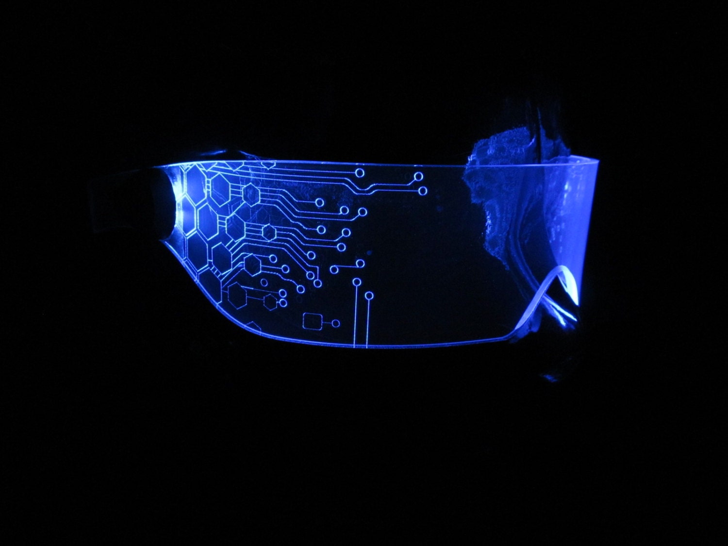Das Original Beleuchtete Cyberpunk Cyber Goth Visier V1 Blauer Schaltkreis Hexe Das Original Beleuchtete Cyberpunk Cyber Goth Visier V1 Blauer Schaltkreis Hexe von illumicyberwear