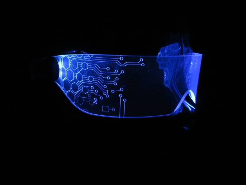Das Original Beleuchtete Cyberpunk Cyber Goth Visier V1 Blauer Schaltkreis Hexe Das Original Beleuchtete Cyberpunk Cyber Goth Visier V1 Blauer Schaltkreis Hexe von illumicyberwear