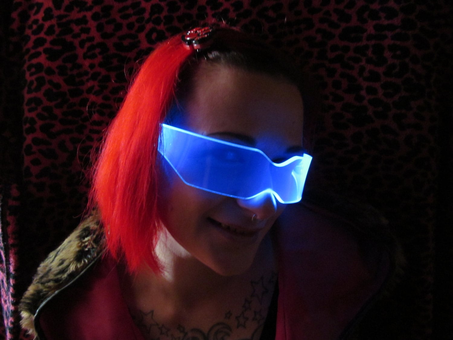 Das Original Beleuchtete Cyberpunk Cyber Goth Visier V2 Blau Das Original Beleuchtete Cyberpunk Cyber Goth Visier V2 Blau von illumicyberwear