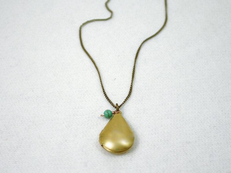 Gold Teardrop Medaillon Halskette - Antike Kette Türkis Perle Brautjungfer Geschenke Gold Teardrop Medaillon Halskette - Antike Kette Türkis Perle Brautjungfer Geschenke von illusy