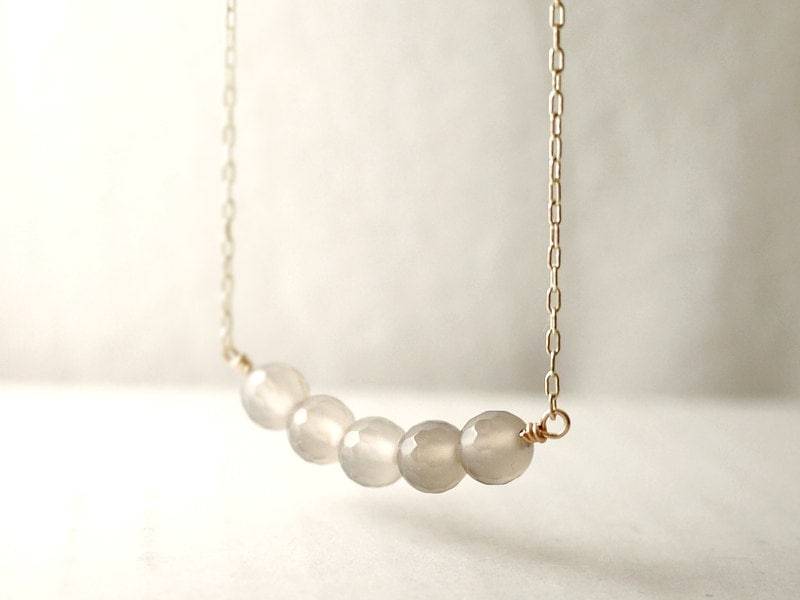 Perlen Bar Halskette - Graue Linien Schmuck Edelstein Zierlicher Minimal von illusy