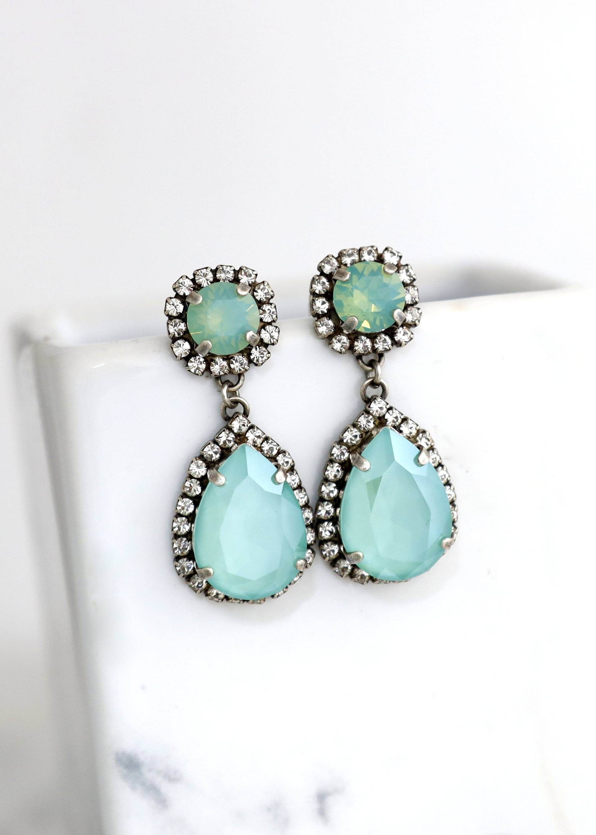 Grüne Minze Kronleuchter Ohrringe, Braut Grüner Salbei Brautjungfern Tropfen Geschenk Für Sie von iloniti