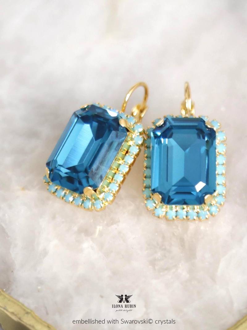 Indigolith Blaue Kristall Ohrringe, Verschönerte Swarovski Kristalle, Pfau Türkisblauer Hochzeitsschmuck von iloniti