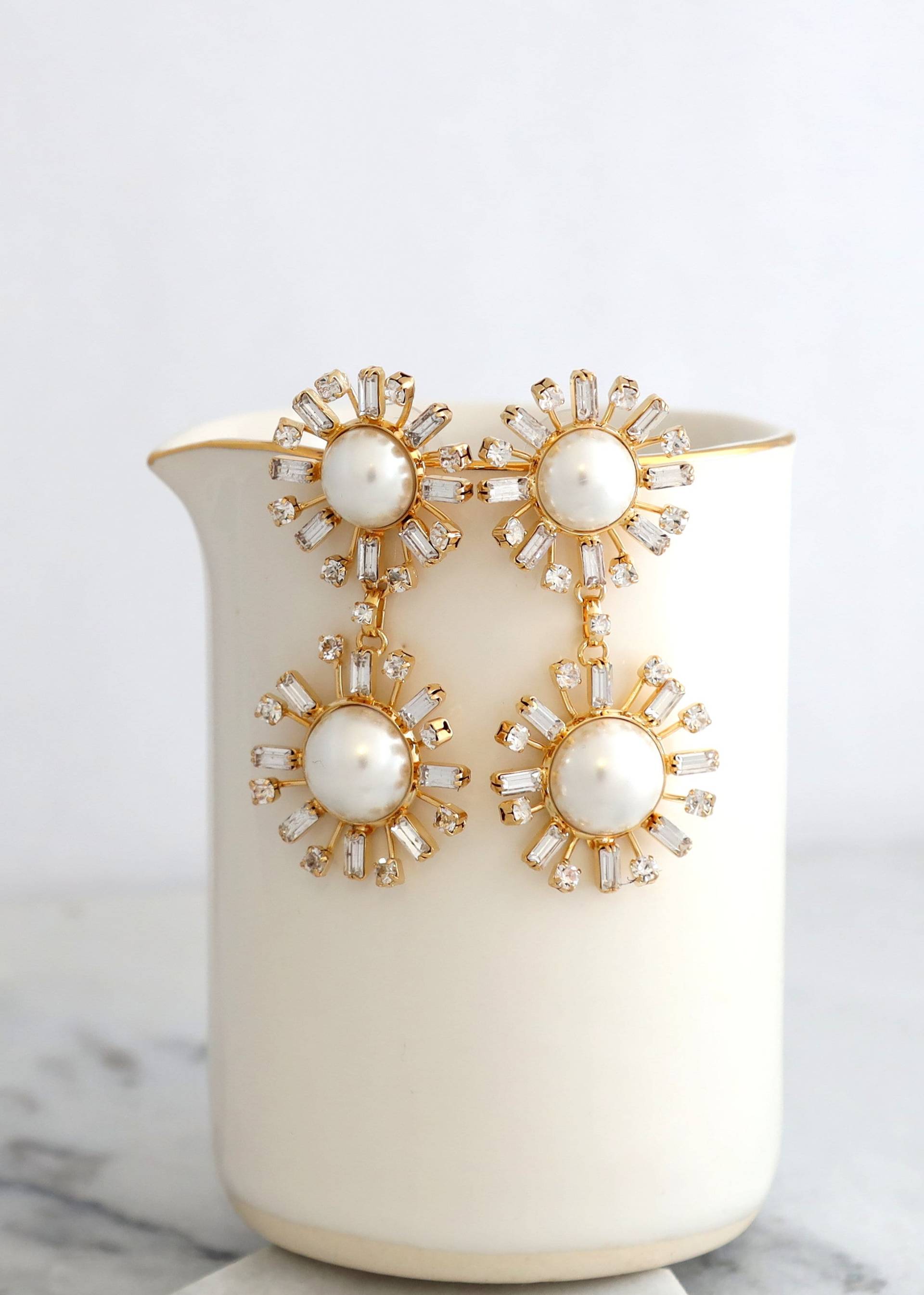 Perlen Braut Ohrring, Moderne Perlenohrringe, Perle Kronleuchter Kristall Ohrringe, Lange Perlenohrringe von iloniti