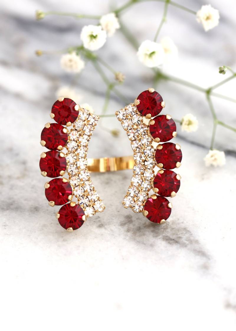 Rubin Rot Kristall Statement Ring, Cocktail Crimson Einstellbar Trending Strass Gold Ring von iloniti