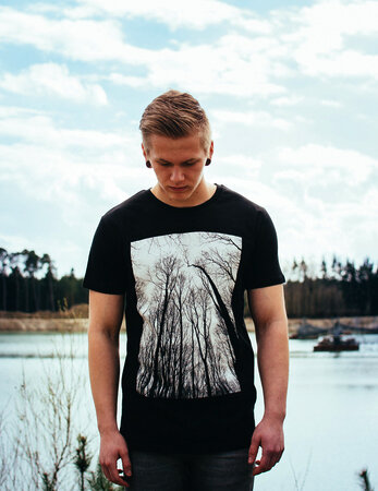 ilovemixtapes Forest Wald Herren T-Shirt aus Biobaumwolle black von ilovemixtapes