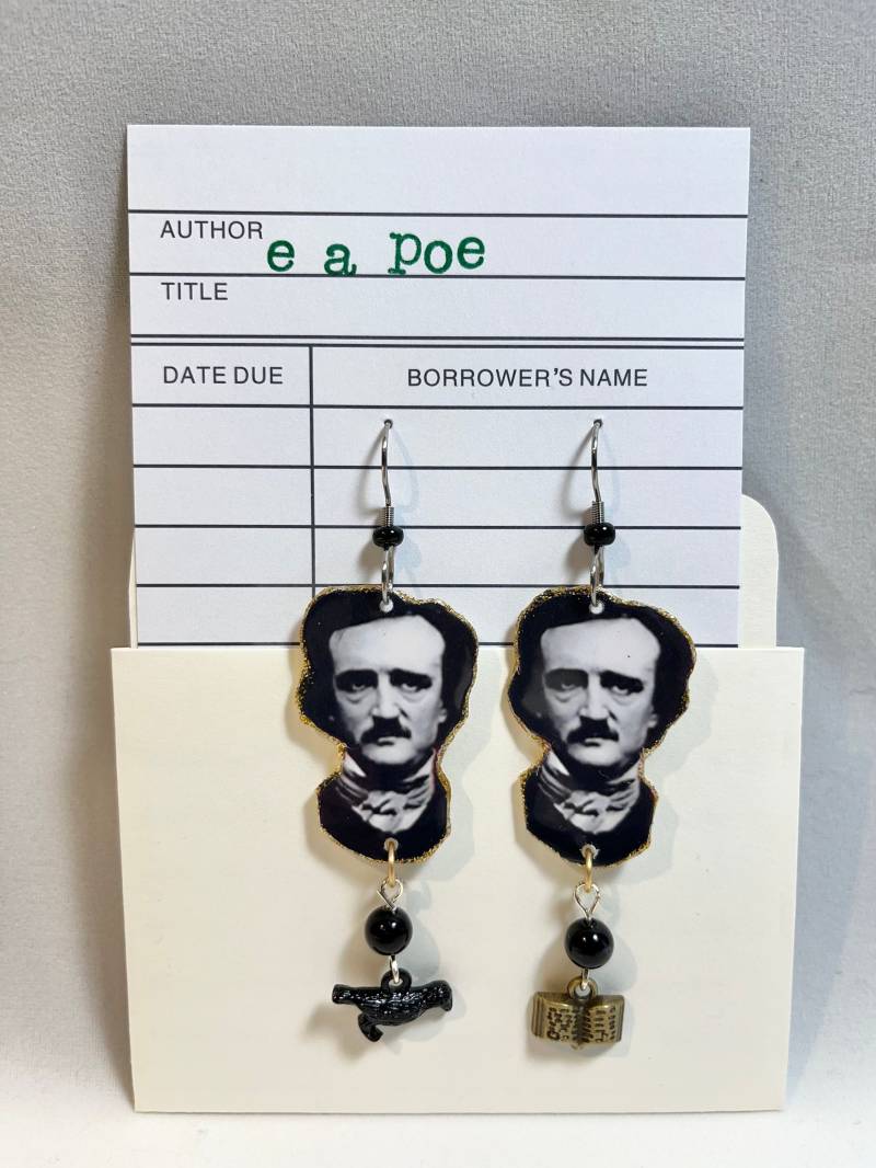 Edgar Allan Poe Ohrringe Nie Mehr Der Rabe Erzähle Märchenherz Melancholie Autor von ilovemyauntdebbie
