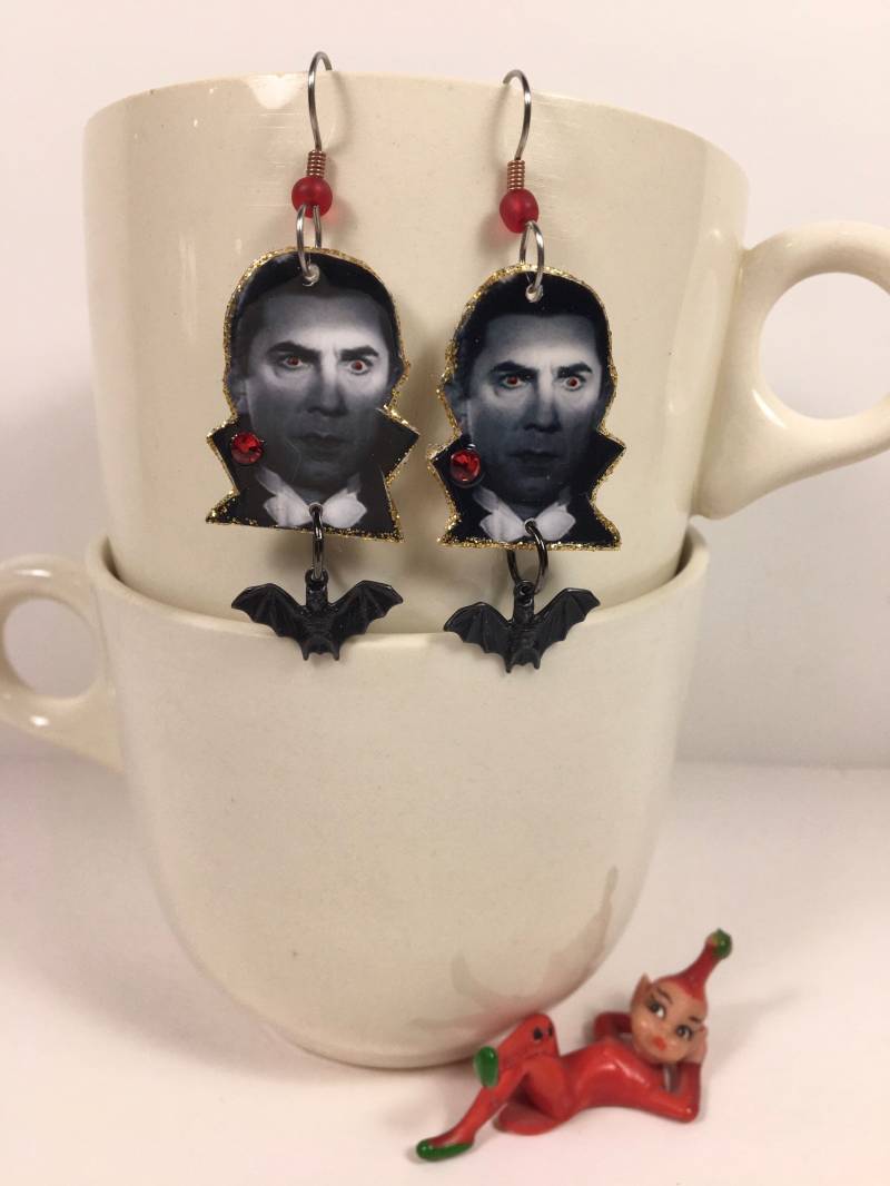 Graf Dracula Ohrringe Vampir Halloween Kitsch von ilovemyauntdebbie
