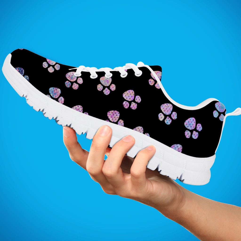 Aquarell Damen Sneaker Weiß Und Schwarz Sohle - Tier Sneakers, Liebhaber Schuhe, Tierarzt Student, Haustierbesitzer von iloveveterinarystore