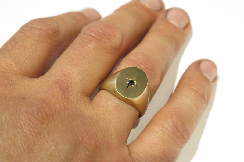 Statement Ring, Herren Oval Siegelring, Schwarzer Diamant Stern Gold Ring Am Kleinen Finger, Chunky von inbarfinejewelry