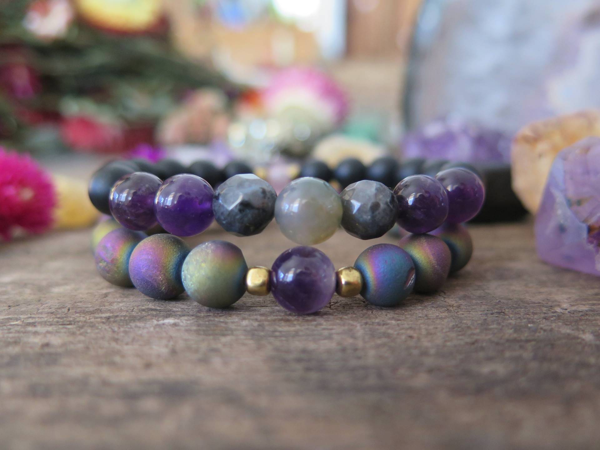 13, 5 cm X-Kleines Stein Armband Set - Lila Schwarz Amethyst Aura Mystisch Crysal Stretchy Edelstein Zwei Witchy Schmuck 13, 5 cm X-Kleines Stein Armband Set - Lila Schwarz Amethyst Aura Mystisch Crysal Stretchy Edelstein Zwei Witchy Schmuck von inbloomdesigns