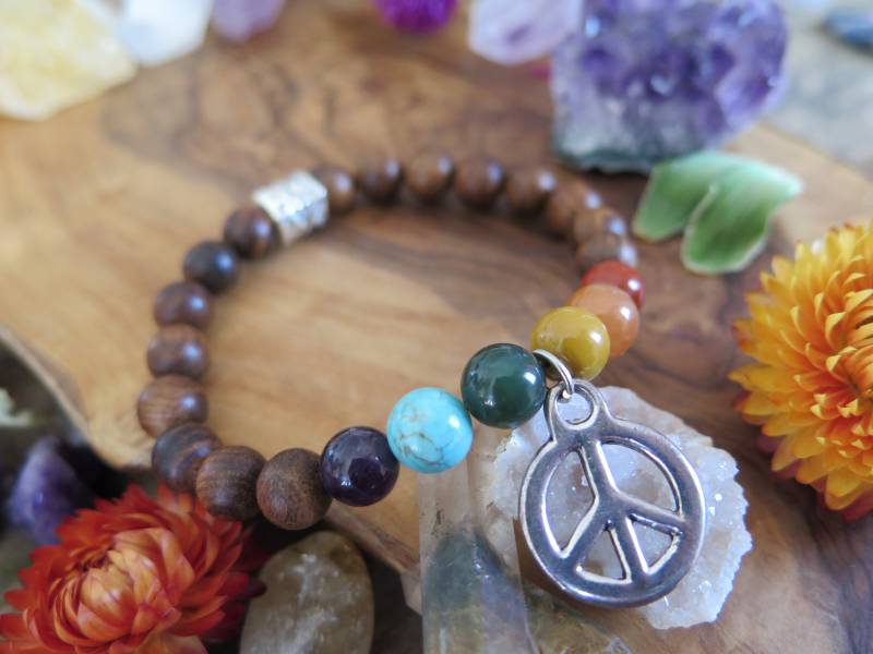 15 cm Regenbogen Edelstein Armband - Silber Peace Zeichen Dehnbarer Schmuck Kristall Bunt 15 cm Regenbogen Edelstein Armband - Silber Peace Zeichen Dehnbarer Schmuck Kristall Bunt von inbloomdesigns
