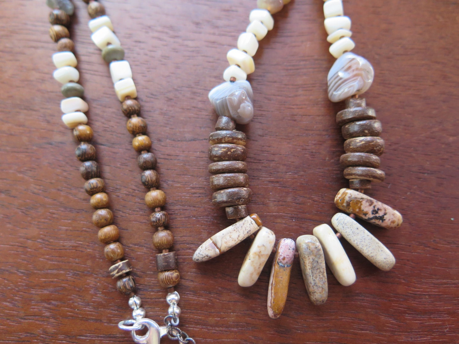 Neutral Jungle Vibes Halskette - Edelstein Boho Luxe Schmuck Grau Braun Sterling Silber Mittlere Länge Beach Neutral Jungle Vibes Halskette - Edelstein Boho Luxe Schmuck Grau Braun Sterling Silber Mittlere Länge Beach von inbloomdesigns