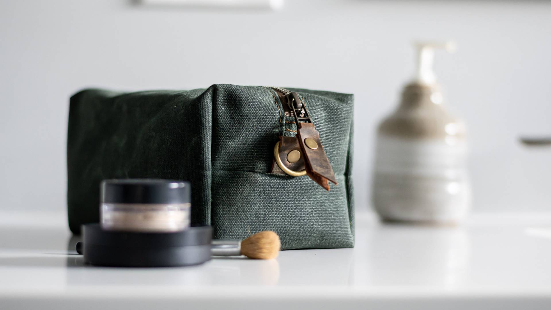 Handgefertigtes, Gewachstes Canvas Dopp Kit, Make-Up-Tasche, Rasierset, Reisetasche - Wasserdicht, Umweltfreundlich, Hergestellt in Den Usa von inblue