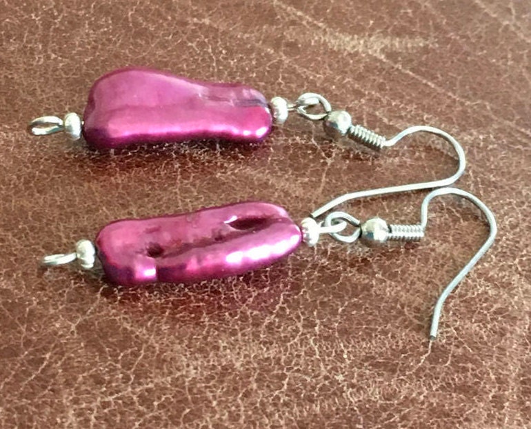Himbeer Kultivierte Perle Ohrringe von indljewelry