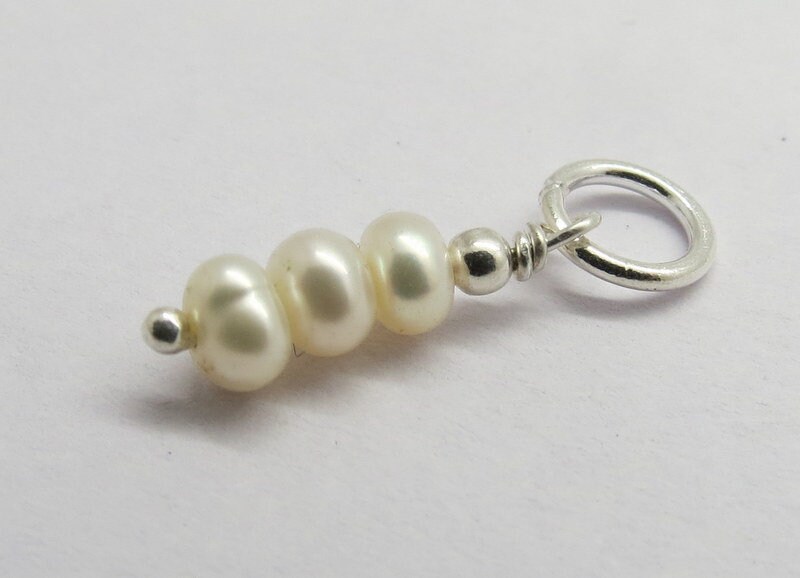 1 Stück 925 Sterling Silber Perle Charm Baumeln Anhänger Komponente Geschlossen Biegering 20mm Lang 1 Stück 925 Sterling Silber Perle Charm Baumeln Anhänger Komponente Geschlossen Biegering 20mm Lang von indokraft