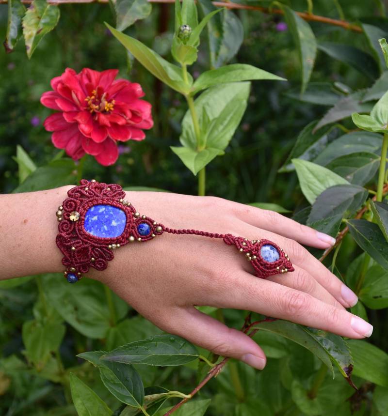 Rotes Makramee Armband, Sodalith Schmuck, Armband von inespu