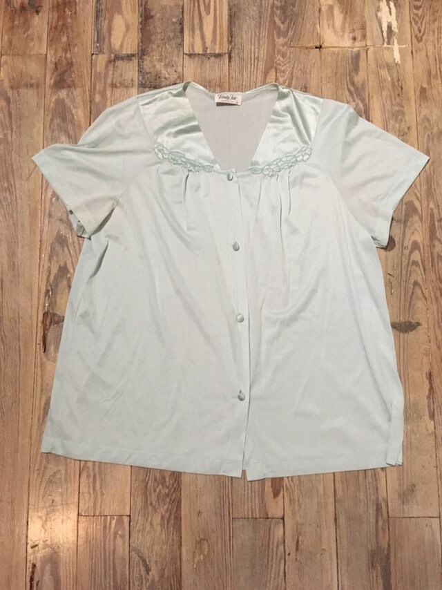 Vanity Fair Cutie Mint Shirt von inezandberyl