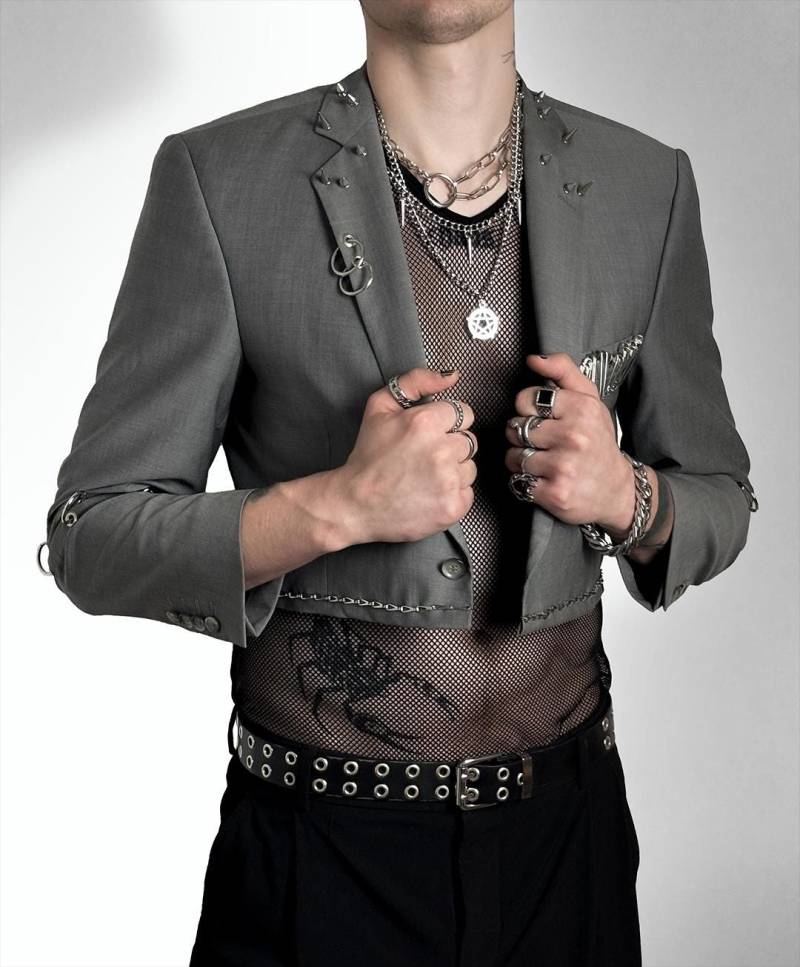 Upcycled Punk Blazer Unique Piece Handmade One-Of-A-Kind Statement Jacket Upcycled Punk Blazer Unique Piece Handmade One-Of-A-Kind Statement Jacket von infinuit