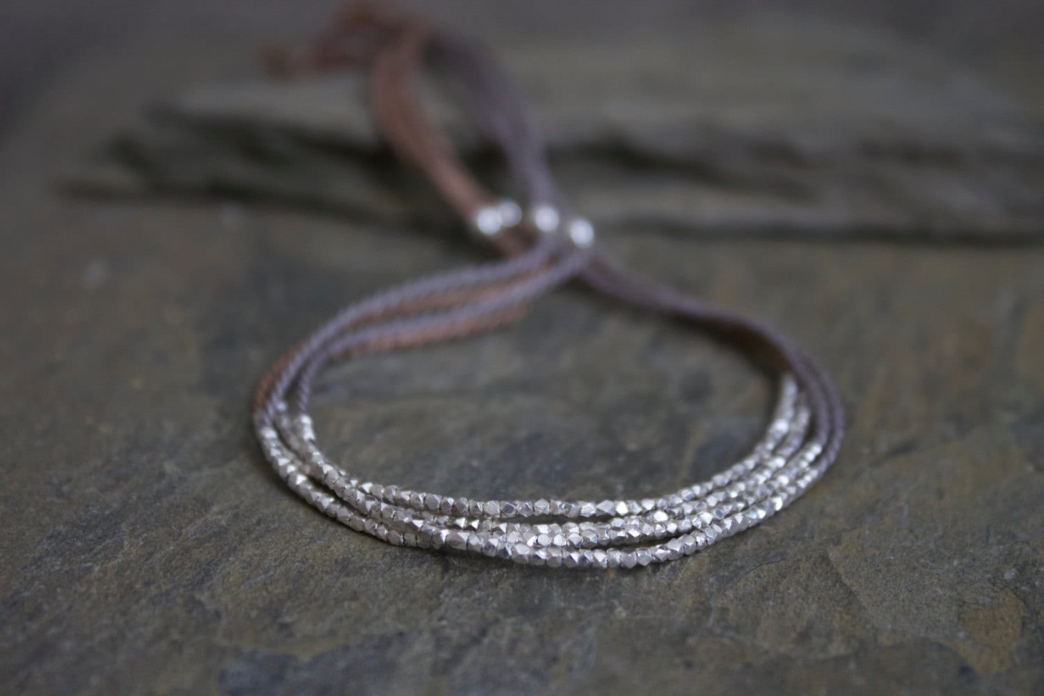 Reines Silber Kleines Perlenarmband, Reines Facettierte Winziges Silberarmband, Einfaches Seidenarmband von inherstudy