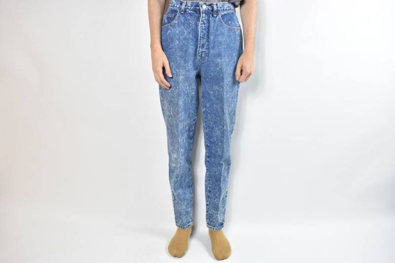 Vintage 80Er Blaue Acid Washed Mom Jeans Vintage 80Er Blaue Acid Washed Mom Jeans von inhomage