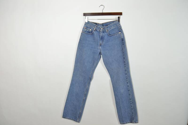 Vintage Levis Blue Denim 505 Jeans von inhomage