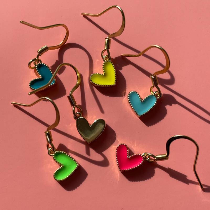 Herz Ohrringe Mit Emaille-Anhänger, 18K Vergoldet - Festival Ohrhänger in Farben Pink, Türkis, Hellblau -Mehr Farben Im Shop von inkilove