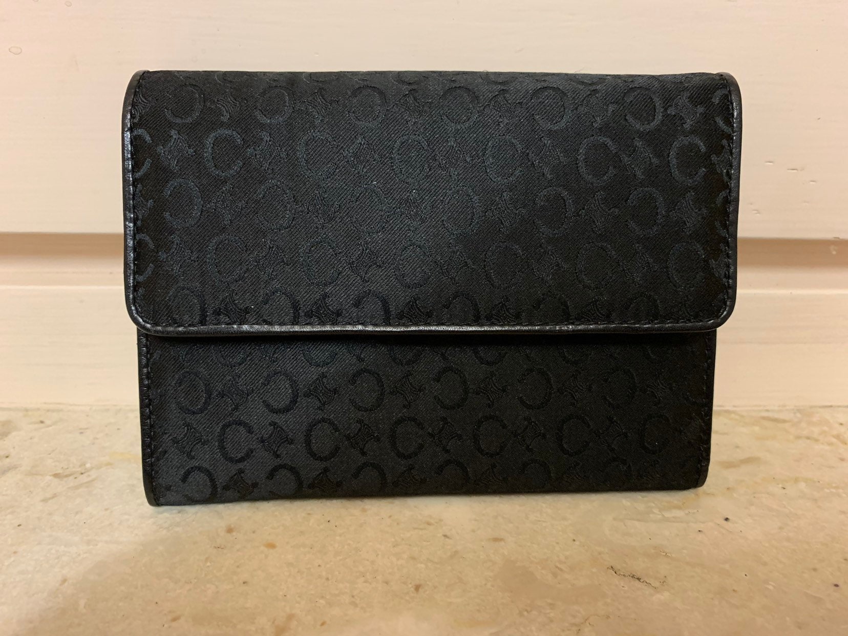 Celine Brieftasche, Schwarze Monogramm Leinwand, Echte Vintage 80Er Jahre Nos Neue Alte Lager Celine Brieftasche, Schwarze Monogramm Leinwand, Echte Vintage 80Er Jahre Nos Neue Alte Lager von inlove4vintage