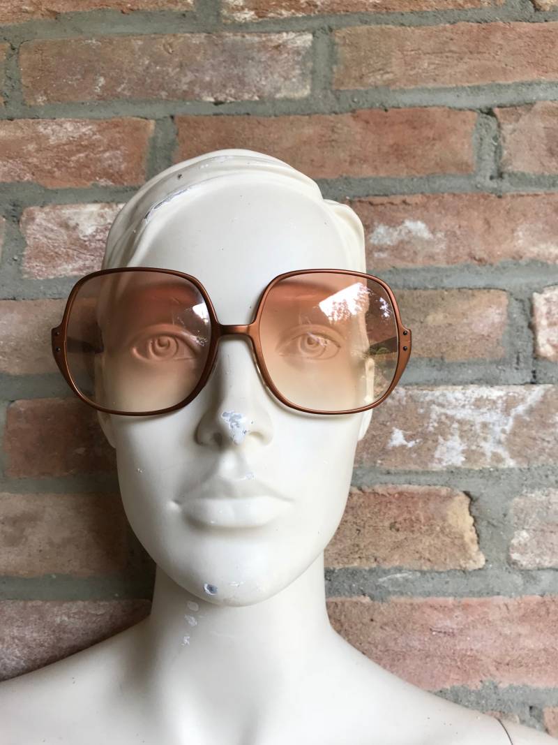 Übergroße Sonnenbrille, Damenbrille, Bronzefarbenes Satinmetall, Marke Eko von inlove4vintage