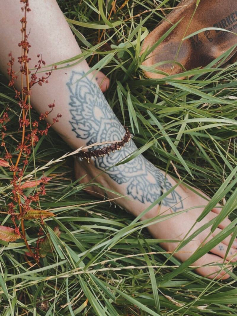 Fußkettchen „Veri" Makramee Mit Edelstein Personalisierbar | Fußkette Schmuck Geschenk Handgemacht von inlovewithmacrame