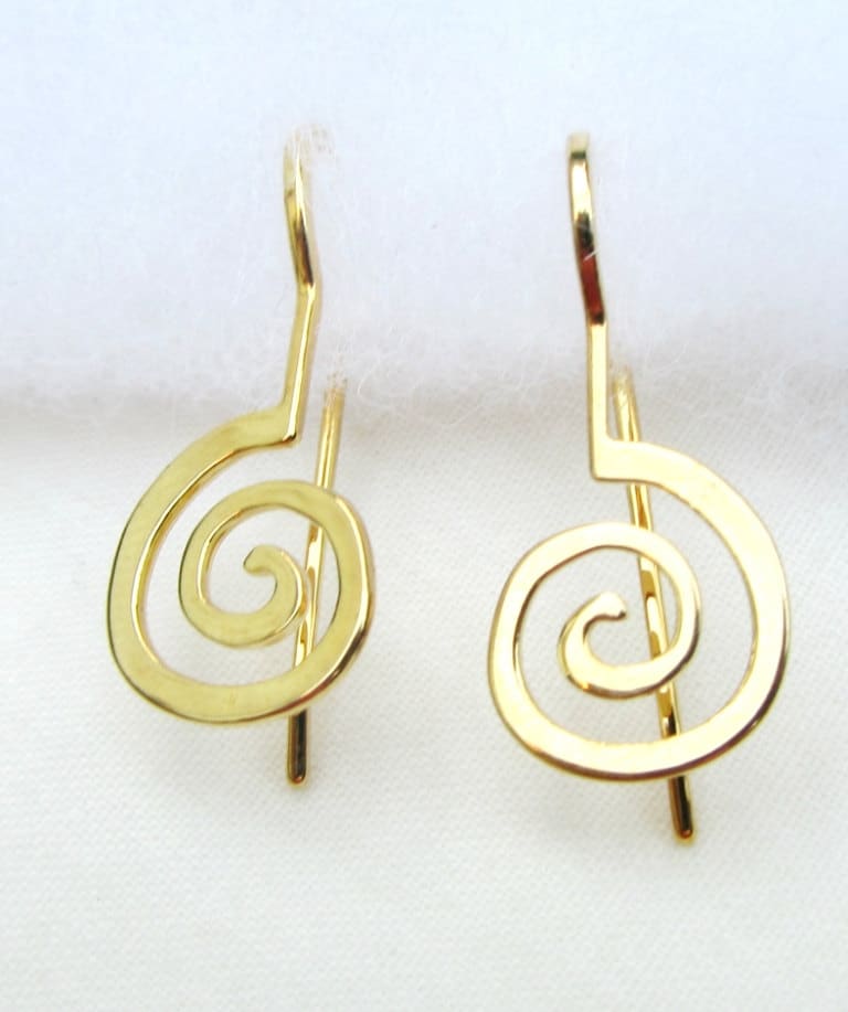 Gold Spirale Ohrringe Kleine Gold Ohrringe, Hochzeit, Brautjungfer, Teenager-Mädchen Schmuck von innakjewelry