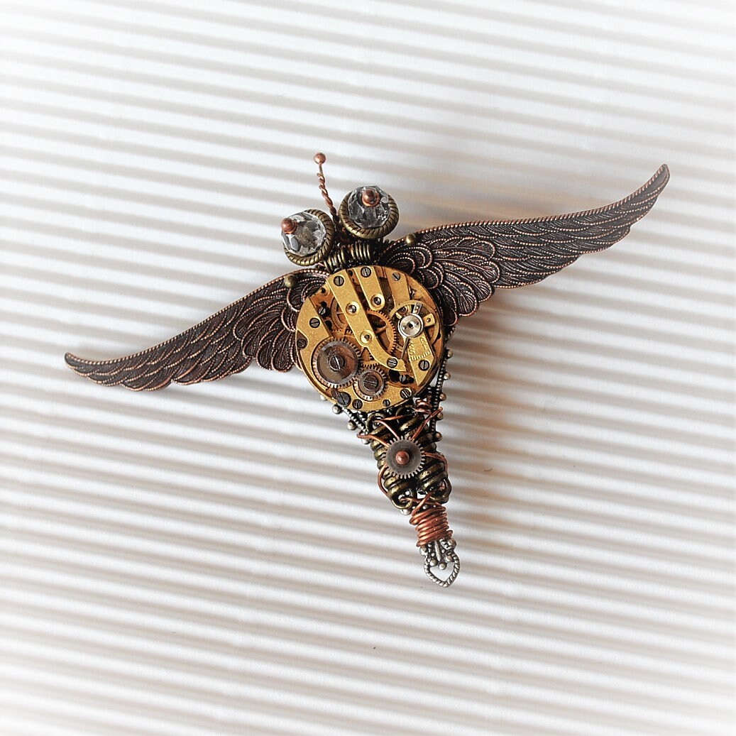 Fantasy Insect Unikat Brosche Im Steampunk-Style von insectorium