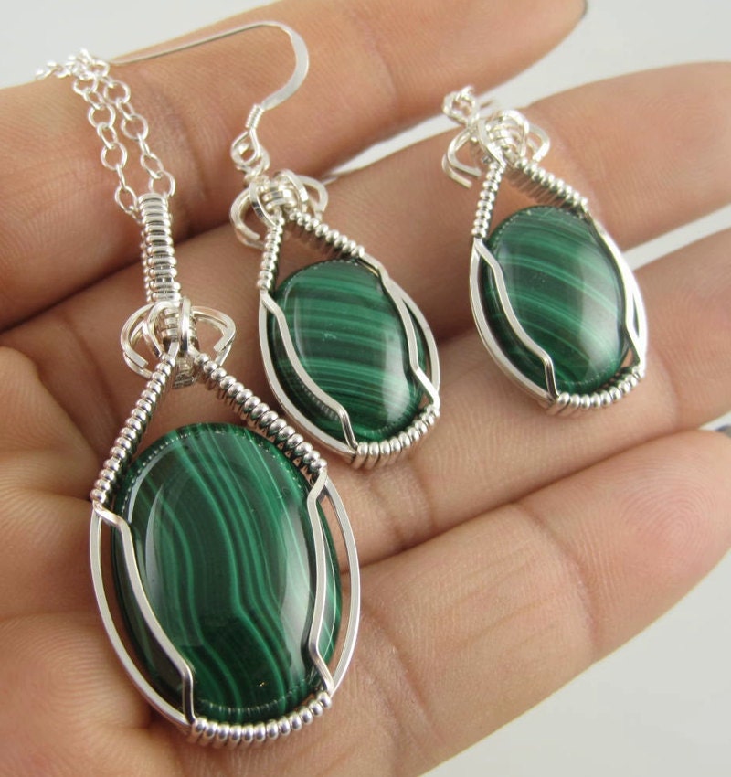 Malachit Halskette, Schmuck, Edelsteinhalskette, Wire Wrapped Handgemachter Grüne Edelstein von inspiredcreationsco