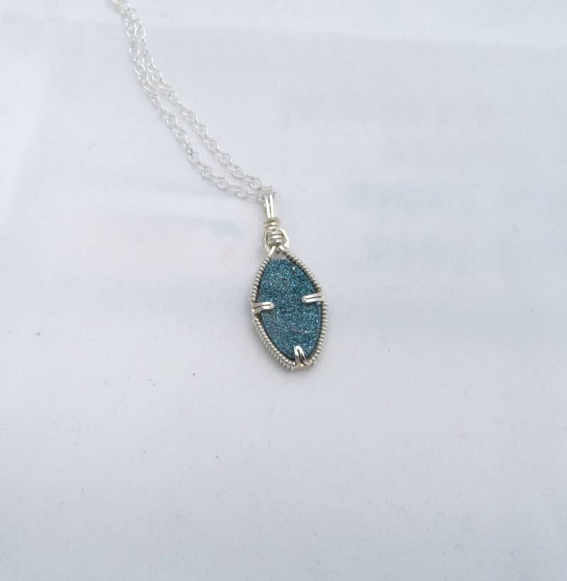 Titan Druzy Quarz Halskette, Anhänger, Schmuck, Wire Wrapped Handgemachter Schmuck Titan Druzy Quarz Halskette, Anhänger, Schmuck, Wire Wrapped Handgemachter Schmuck von inspiredcreationsco