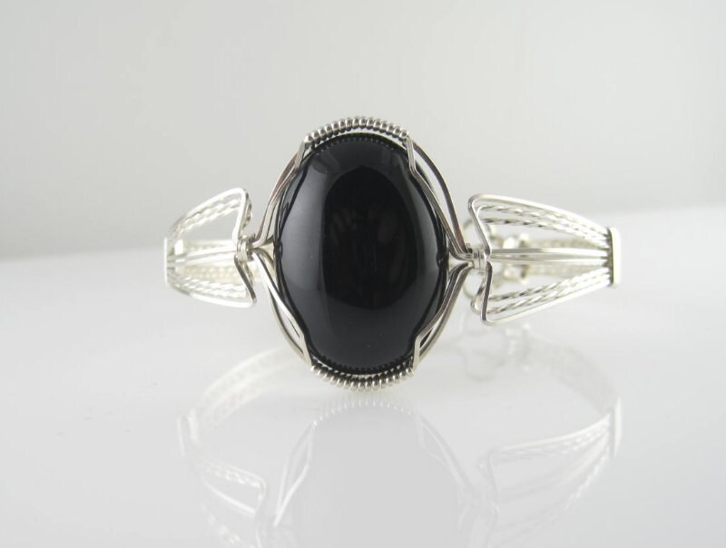 Wsb-0007 Schwarzer Onyx Edelstein Handgemachter Armreif Draht Gewickelt Mit Sterling Silber von inspiredcreationsco