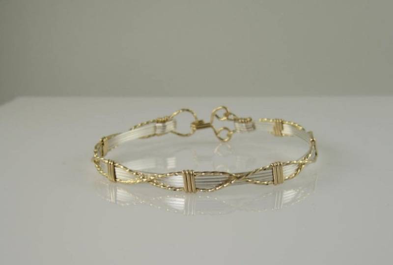 Wsb-0152, Gold Filled Draht Und Sterling Silber Armband, Gewickelt Armreif, Handgemachtes Schmuck Wsb-0152, Gold Filled Draht Und Sterling Silber Armband, Gewickelt Armreif, Handgemachtes Schmuck von inspiredcreationsco