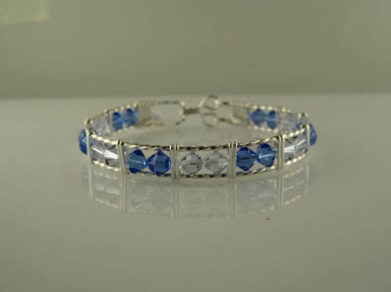 Wsb-0206 Handgemachtes Swarovski Kristall Armreif Draht Gewickelt Mit .925 Sterling Silber Wsb-0206 Handgemachtes Swarovski Kristall Armreif Draht Gewickelt Mit .925 Sterling Silber von inspiredcreationsco