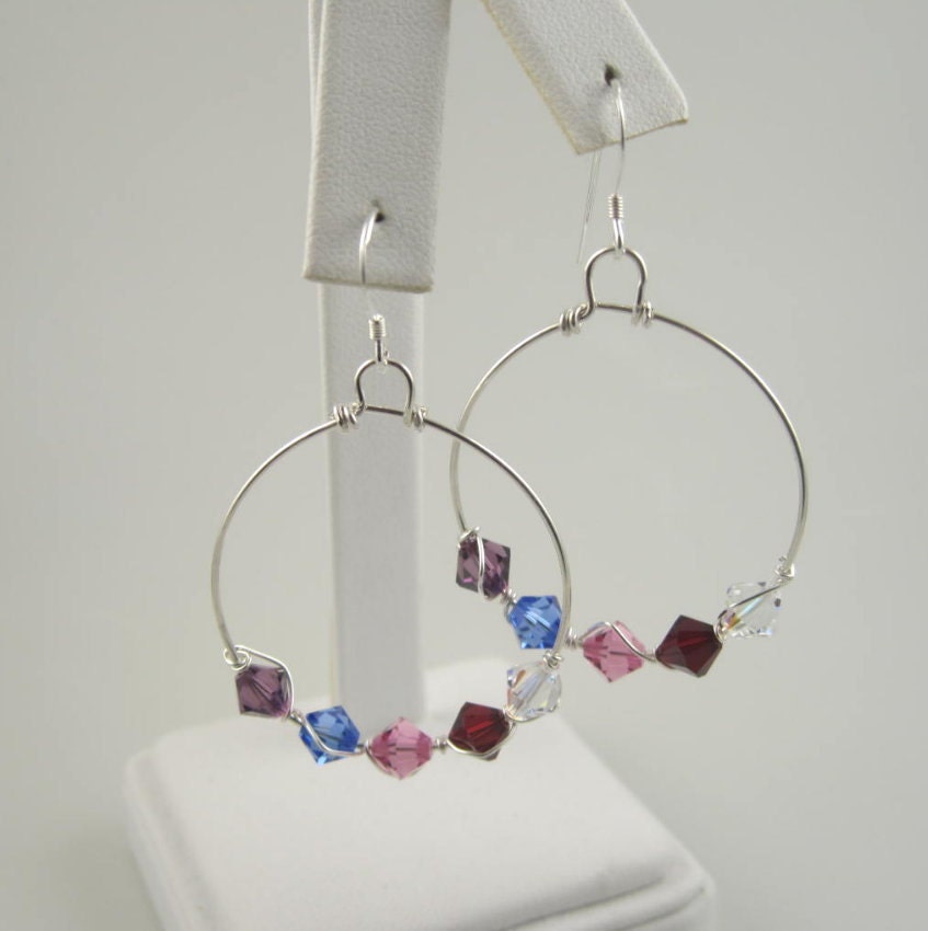 Wse-0111 Mütter, Großmütter, Handgemachter Birthstone Swarovski Kristall Und .925 Sterling Silber Draht Wrapped Hoop Ohrring von inspiredcreationsco