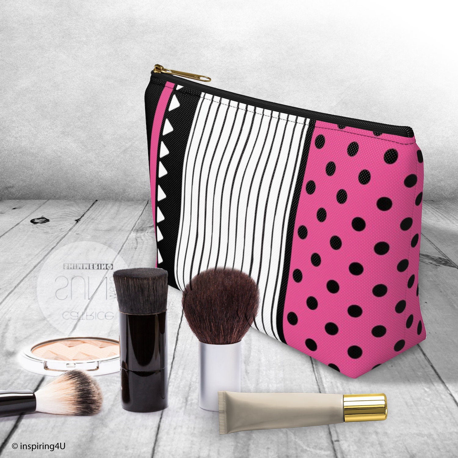 Rosa, Schwarz & Weiß Gemusterter Accessoire Beutel. Kosmetik Reisetasche. Besonderes Geschenk Für Sie Rosa, Schwarz & Weiß Gemusterter Accessoire Beutel. Kosmetik Reisetasche. Besonderes Geschenk Für Sie von inspiring4U