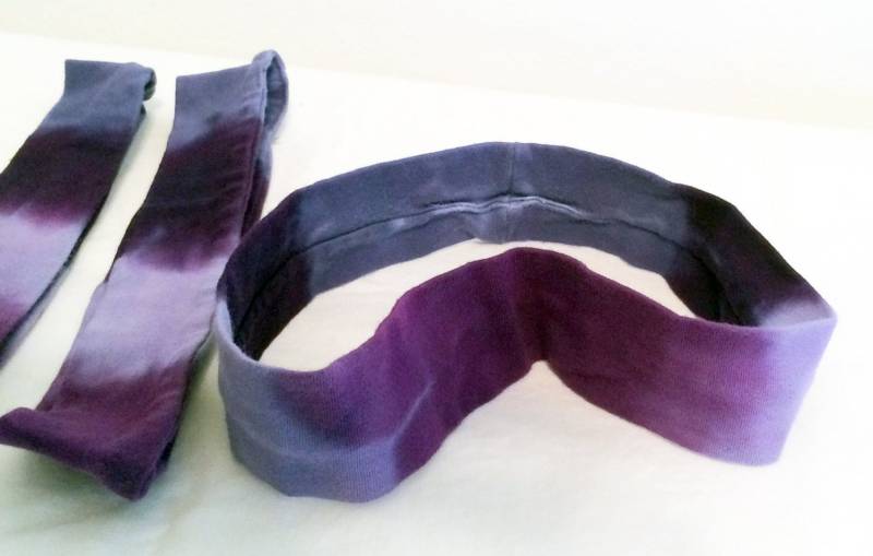 Krawattenfarbe Lila Baumwolle/Lycra Kopfbänder Krawattenfarbe Lila Baumwolle/Lycra Kopfbänder von inspiringcolor