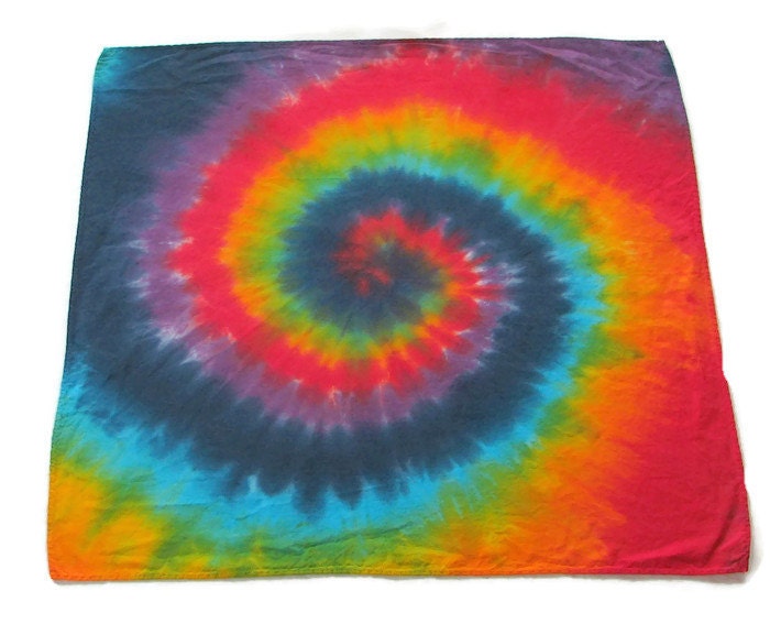 Tie Dye Bandana in Regenbogenfarben von inspiringcolor