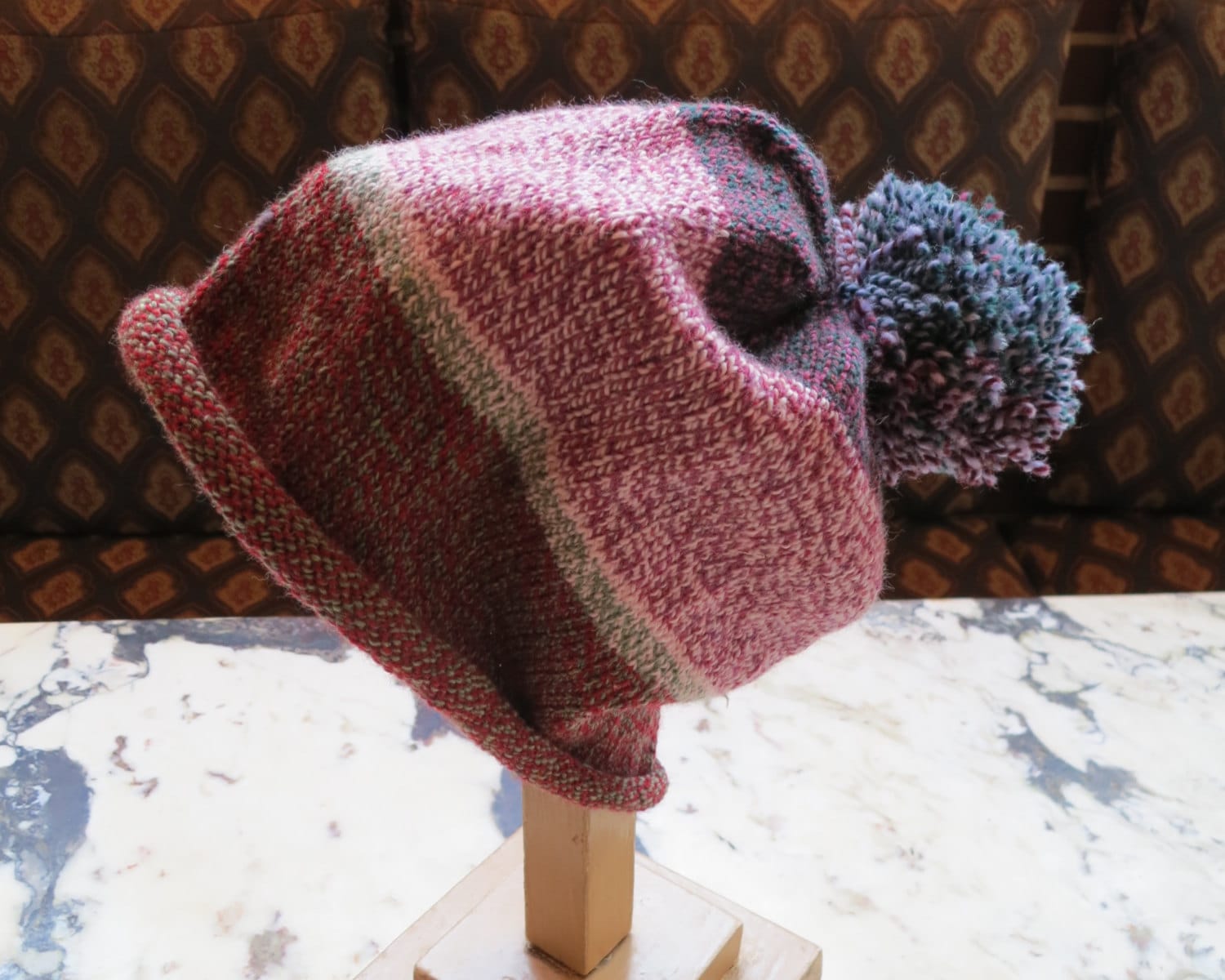 Slouchy Handgestrickte Mütze Stonehedge "Crazy" Wollmütze Mit Pompom von inthegan