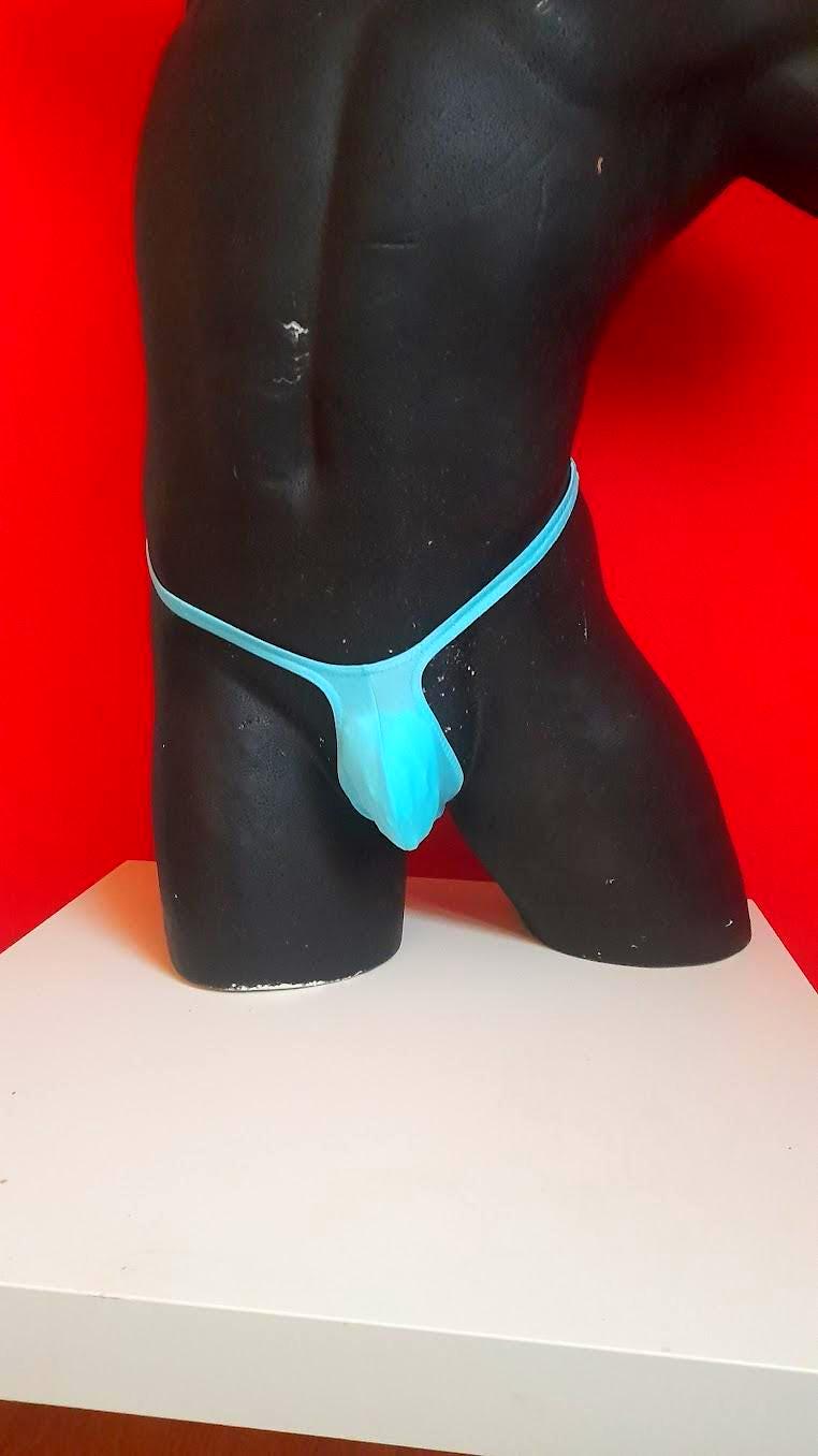 Badestring Mit Kleinem Dreieck Am Po Und Ca 14mm Bänder.. Badestring Mit Kleinem Dreieck Am Po Und Ca 14mm Bänder.. von intymofashion