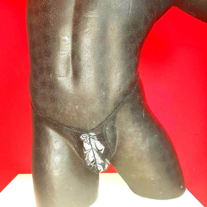 Netz Sehr Schöner String Mit Kleinem Dreieck Am Po Und Ca 14mm Bänder Netz Sehr Schöner String Mit Kleinem Dreieck Am Po Und Ca 14mm Bänder von intymofashion