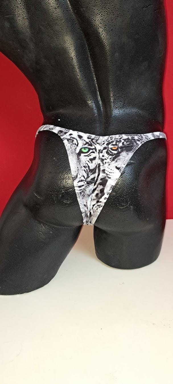 Sehr Schöner 1/4 Po Tanga Mit Wenig Stoff Am Und Ca 14mm Bänder von intymofashion