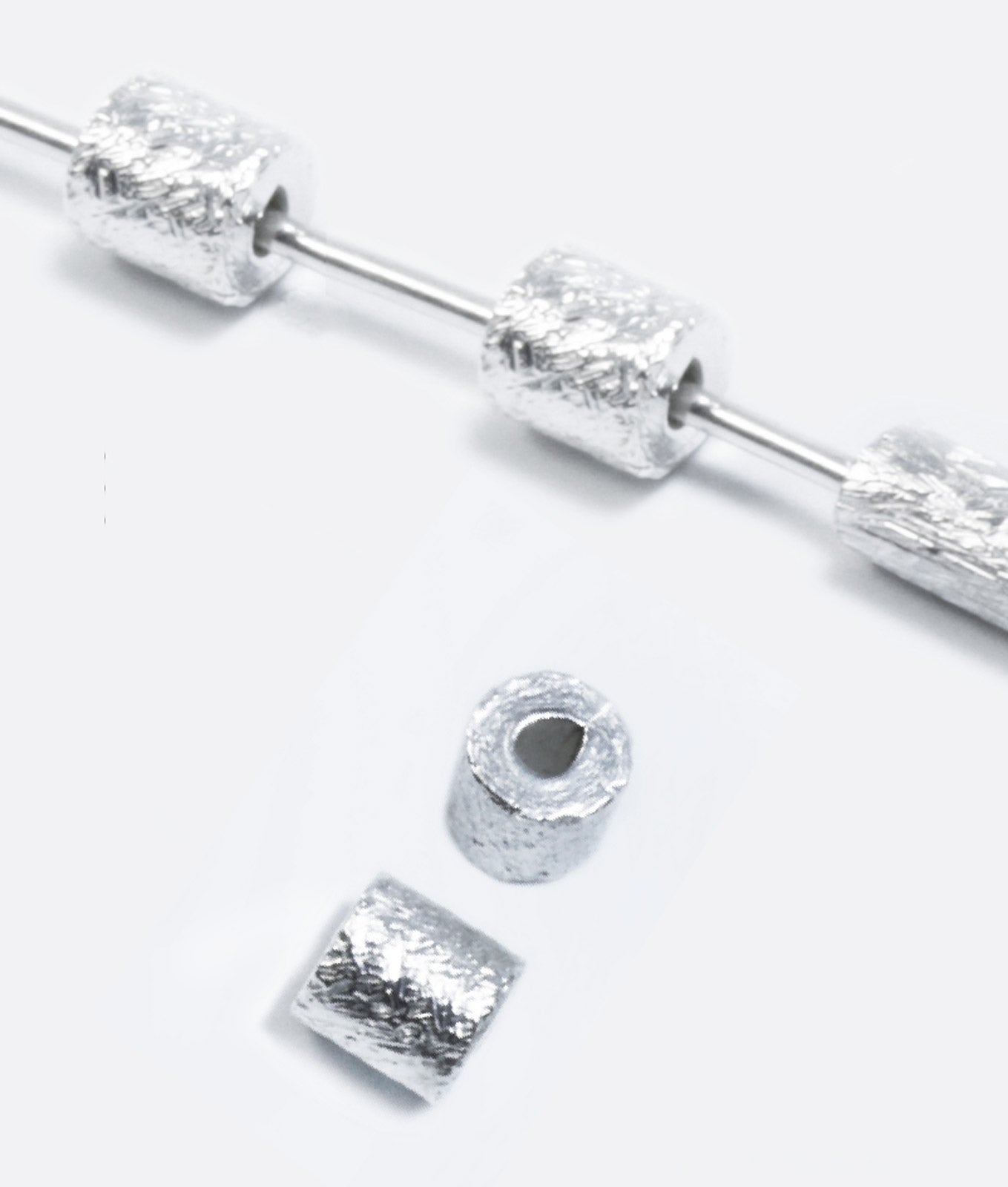 Zylinder aus 925 Silber, gebürstet, Ø 3/4 mm Zylinder aus 925 Silber, gebürstet, Ø 3/4 mm von inwaria
