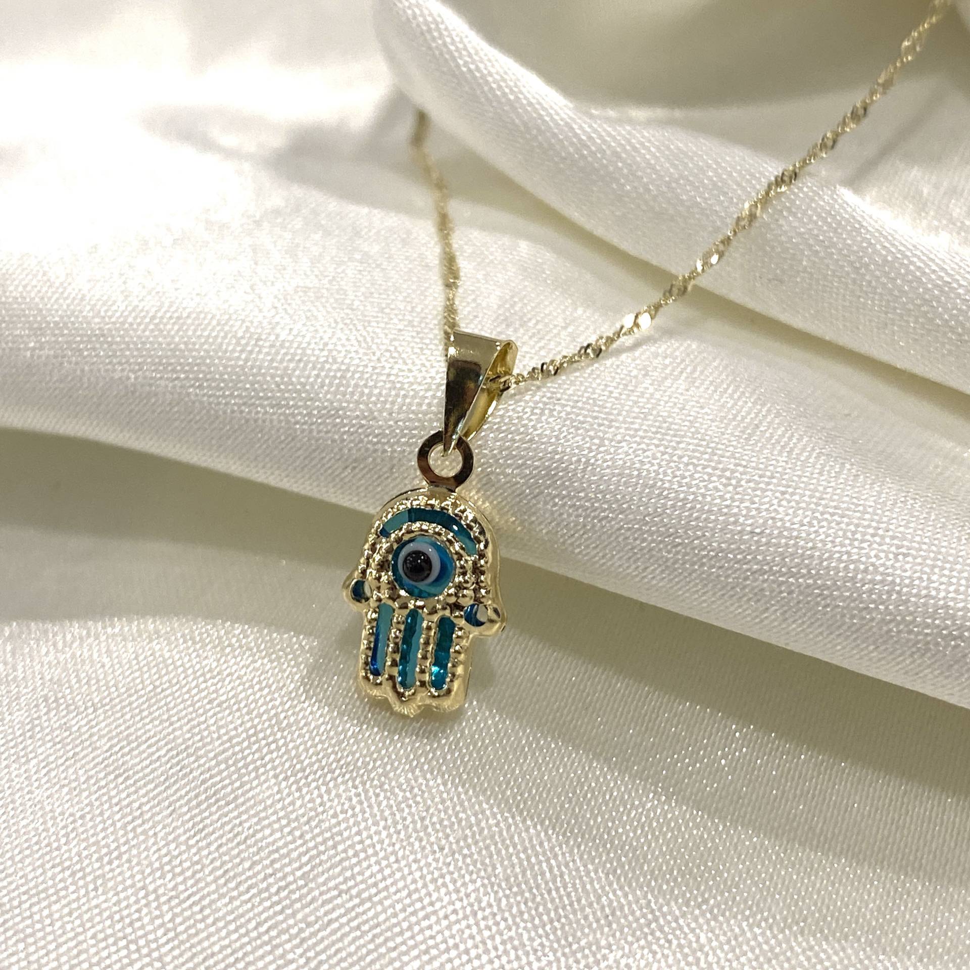 14K Echt Gelb Gold Hand Evil Eye Hamsa Charm Anhänger Mit 0, 9mm Singapur Kette Halskette, Schutz Glücksbringer Für Sie/Ihn von iokajewelry